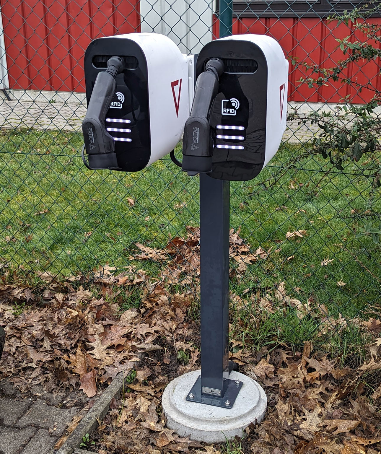 Doppel Ladesäule / Standfuß passend für Voitas Wallbox aus Edelstahl mit Pulverbeschichtung | Ständer | Standfuß | Stele |